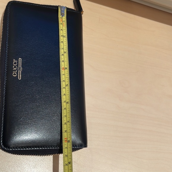 Gucci Leather Zip Around Wallet - Picture 7 of 7